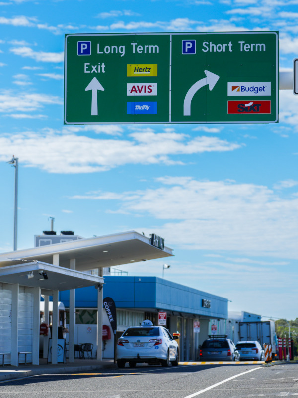 Gladstone airport hire cars
